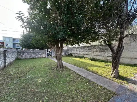 Casa Chalet  en Venta en Martin Coronado, Tres de Febrero, G.B.A. Zona Oeste