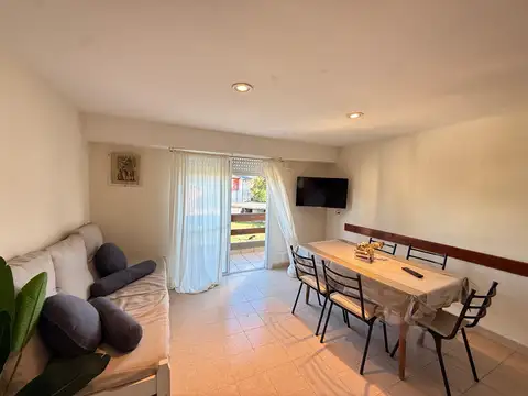 Departamento en Alquiler Temporal en Villa Gesell, $ 95.000