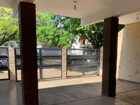 Casa en Alquiler de 4 dormitorios