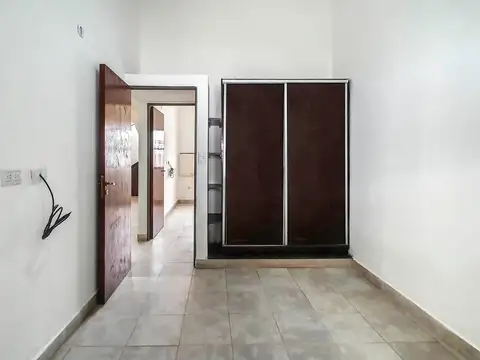 CASA 4 DORM VENTA ZONA SUR DUEÑO RECIBE VEHICULOS
