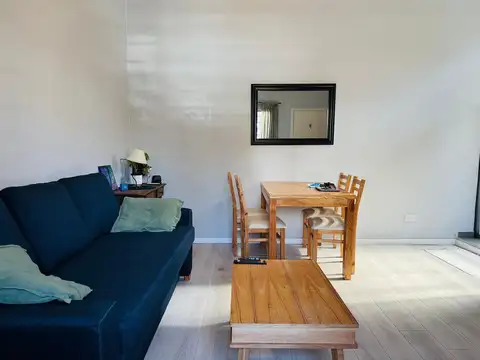 Depto Tipo Casa en Venta de 2 ambientes