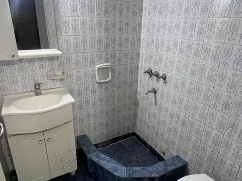 Departamento en Alquiler en Ramos Mejía, $ 350.000
