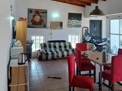 MARCOS PAZ- CASA DE 3 AMBIENTES + COCHERA- PATIO-LOTE DE 10x32.54