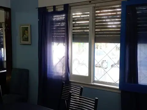 VENTA: CASA AMPLIA 3 HABITACIONES ZONA RECIDENCIAL