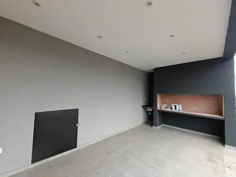 Casa en Venta en Pilar del Este - San Ramón, USD 195.000