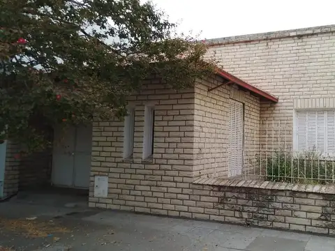 Casa en Venta en Pehuajo, USD 100.000