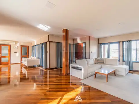 Casa en Alquiler de 4 dormitorios