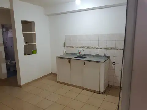 Evaristo Ramirez 1100, Piso 2