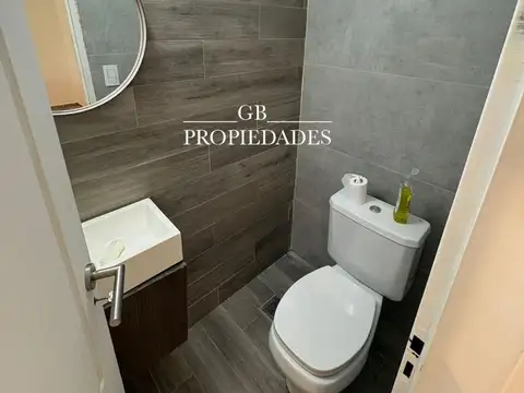 Casa en Alquiler Temporal con 6 cocheras
