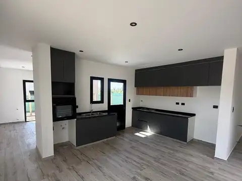 Casa en Venta en Mayor Drummond, USD 195.000