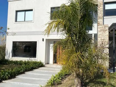 Casa en Alquiler en San Sebastián, USD 1.900