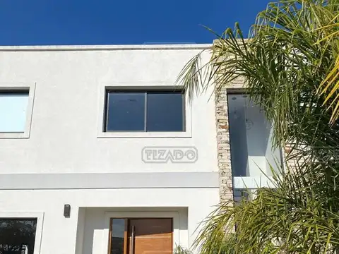 Casa en Alquiler de 4 dormitorios