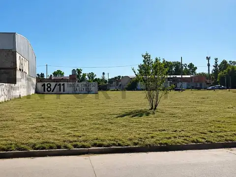 VENTA TERRENO 768 M² SOBRE AV. DERQUI – CUARTEL V, MORENO