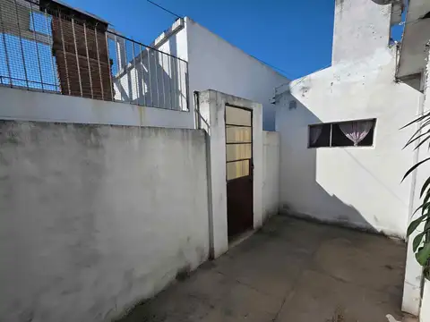 Depto Tipo Casa en Venta de 4 ambientes
