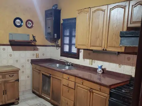 CASA 4 AMB A REFACCIONAR CUIDAD MADERO LOTE 8mx26m