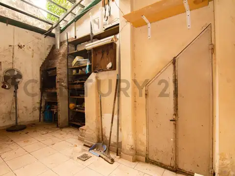 Casa 5 ambientes con 2 baños