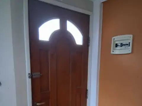 Depto Tipo Casa en Venta con 1 cocheras