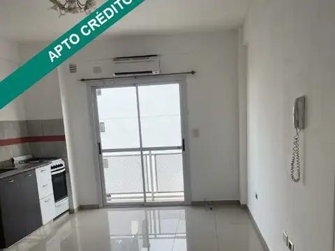 VENTA DE DEPARTAMENTO 2 Amb C/Cochera . IMPERDIBLE.CASEROS ZONA CENTRO