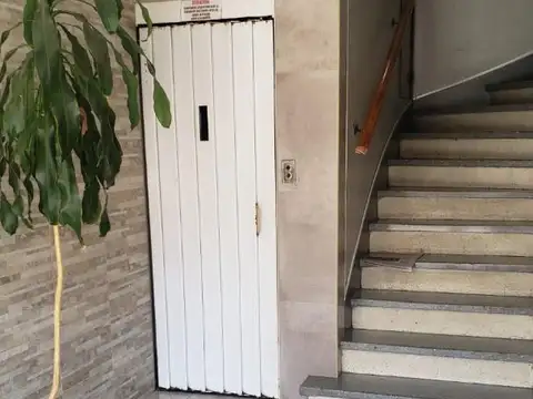 Oficina en Alquiler en Villa Ballester, $ 250.000