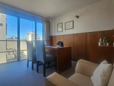 Oficina en Galería La Favorita