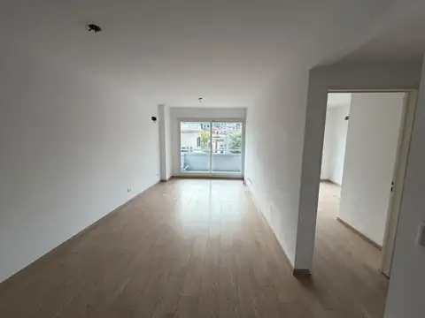 Departamento en Alquiler en Parque Patricios, $ 700.000