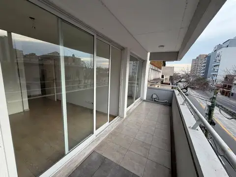 Hermoso 2 ambientes con balcon corrido 