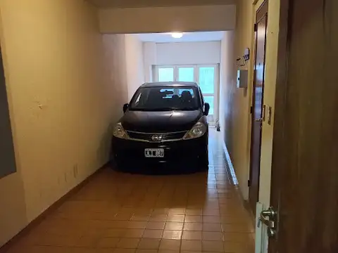 Montevideo 800, Piso pb