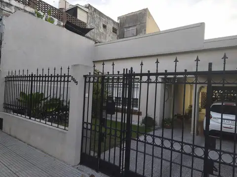 Casa en venta en Franco al 2900, Villa Pueyrredon, CABA