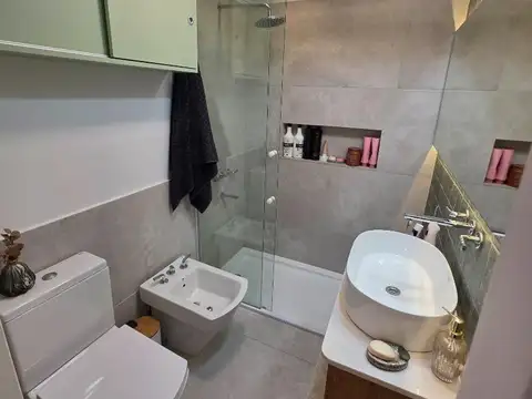 VENTA 2 Amb C/PATIO TODO EN PB