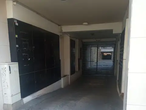 ALQUILER Cochera frente Facultades Medicina Odont. Santa Fe 3100 Permanente!