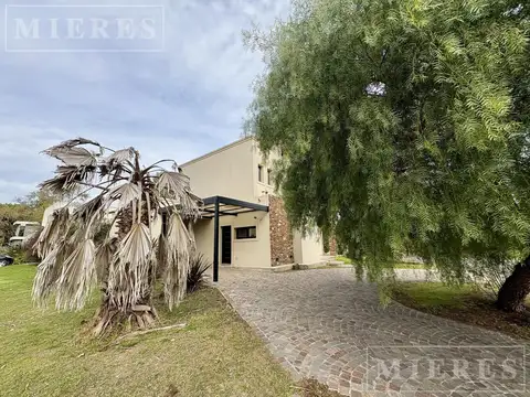 Casa en Alquiler de 3 dormitorios
