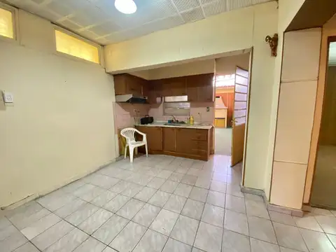 Casa 4 ambientes con 1 baño