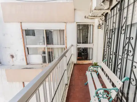 Departamento 3 ambientes con balcón en venta apto crédito en Belgrano