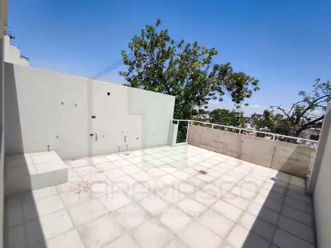 VENTA PH 2 AMB EN DÚPLEX C/BALCON Y TERRAZA EN VILLA DEVOTO