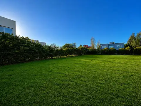 Terreno en Venta en Country Santa Rita, USD 34.500
