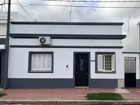 Propiedad de 2 dormitorios en barrio 9 de Julio