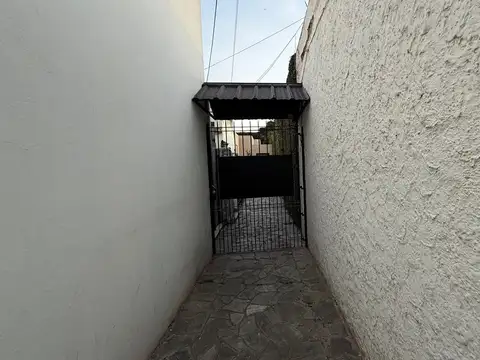 Depto Tipo Casa 4 ambientes con 1 baño