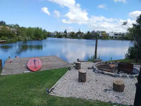 Av. De los Bosques 2100