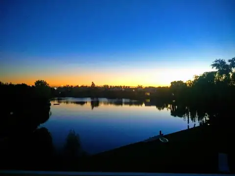 Casa 7 ambientes con 3 baños