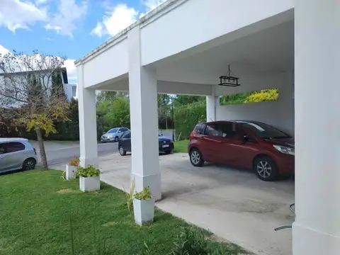 Alquiler Temp. Casa en Barrio La Laguna -Rincon-