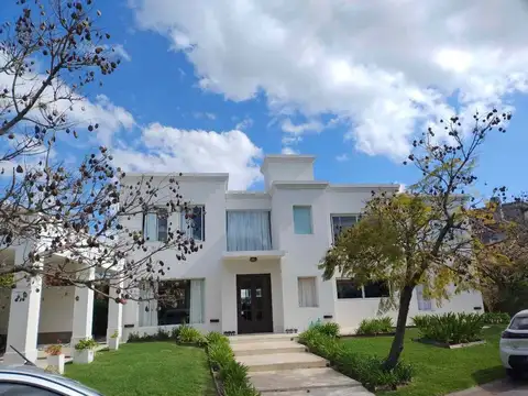 Casa en Alquiler 10 años