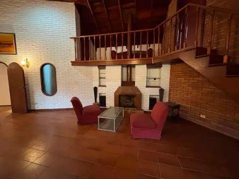 Casa en venta en Matheu Barrio Semi cerrado-APTO CREDITO