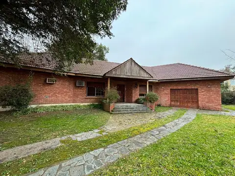 Casa en venta en Matheu Barrio Semi cerrado-APTO CREDITO