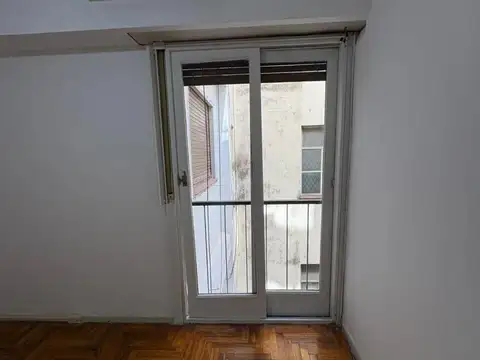 Departamento en Alquiler en Parque Rivadavia, $ 450.000