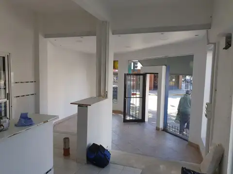 Local en Venta Via Pública