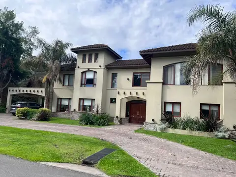 Casa en Venta de 5 dormitorios