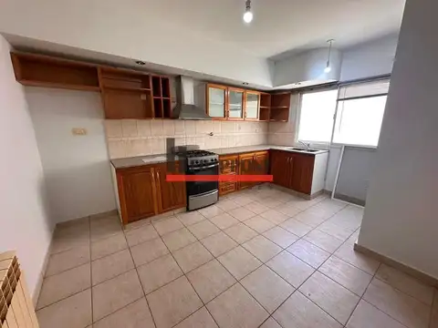 Departamento 6 ambientes con 2 baños