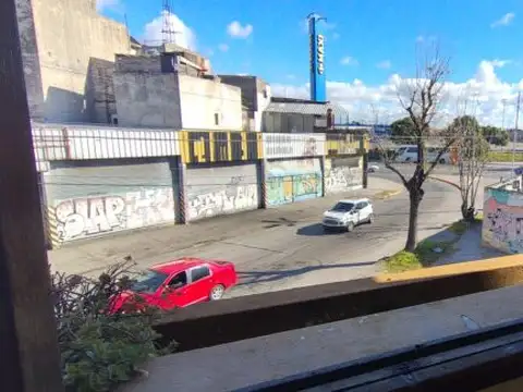 Venta PH en Bloque Avellaneda Balcón y Patio