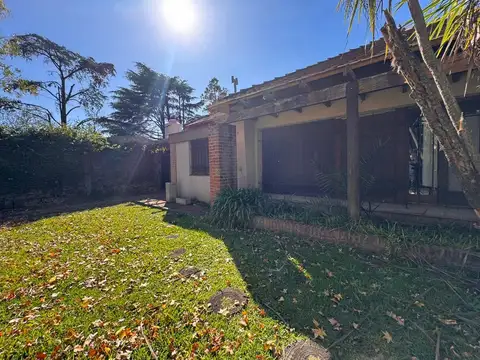 HERMOSA CASA A LA VENTA EN MERLO CENTRO