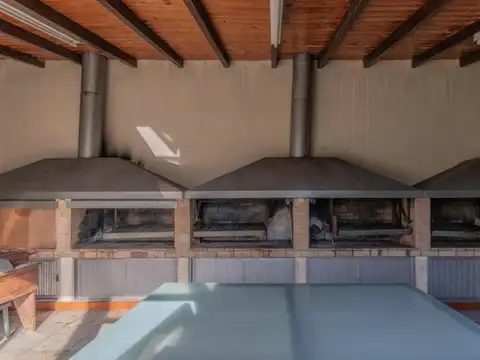 Depto Tipo Casa en Venta de 4 ambientes